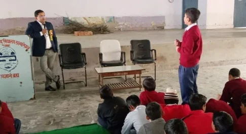 मिल्कीपुर/अयोध्या- लैंगिक उत्पीड़न एवं दुर्व्यवहार सम्बन्धित अपराधों पर लगाए अकुंश- डीएम अनुज झां