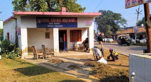 महराजगंज। खबर का असर छपवां चौकी का खुला ताला