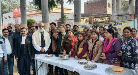 लखीमपुर खीरी I अखिल भारतीय वैश्य एकता परिषद द्वारा मकर संक्रांति के अवसर पर सामूहिक खिचड़ी भोज कार्यक्रम संपन्न हुआ।