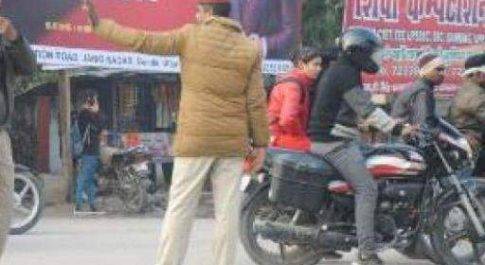 गोंडा : पीआरडी जवानों व् होमगार्ड के भरोसे है शहर की ट्रैफिक व्यवस्था