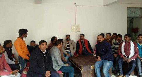 महराजगंज। साहू समाजिक संगठन महराजगंज के द्वारा राष्ट्रपिता महात्मा गांधी की पूर्ण तिथि को की गई परिचर्चा
