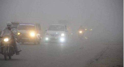 लखनऊ/बारिश थमी, अब घना कोहरा करेगा लोगों को परेशान