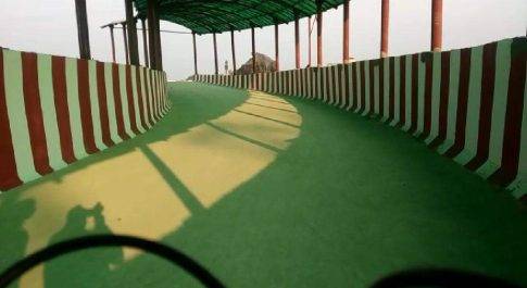 महराजगंज। पुरंदरपुरअंडर पार्किंग बना किसानों के लिए मुसीबत 13सी पुरेन्दरपुर स्टेशन
