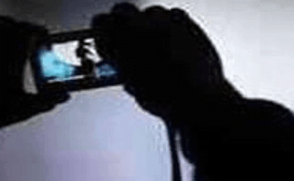 बलरामपुर : महिला का अश्लील वीडियो भेजने वाला संविदा कर्मी गिरफ्तार