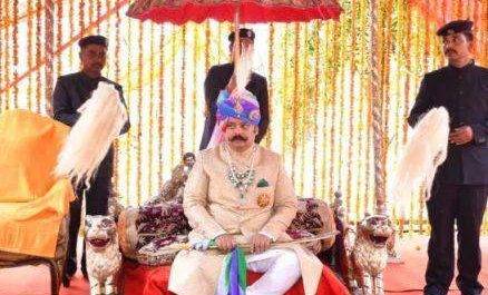 बलरामपुर : समारोहपूर्वक स्टेट के राज कुमार का हुआ, राज तिलक