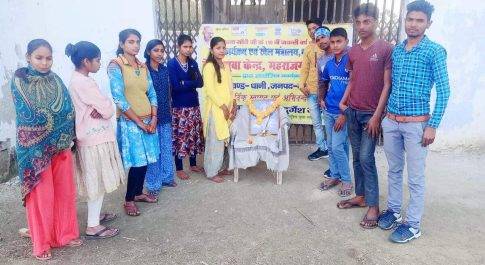 महराजगंज। धानी मे *राष्ट्रीय युवा स्वयं सेवको ने माँ सरस्वती पूजन कर मनायी बसंत पंचमी