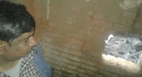 बहराइच :में चोरों ने तीन दुकानों में लगाई नकब,चोरी की तहरीर कोतवाली में दी