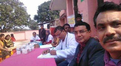 महराजगंज। बृजमनगंज एवं धानी मे जन आरोग्य मेले का लगा शिविर