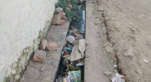बहराइच जिला मजिस्ट्रेट के निर्देश की अवमानना, महामारी बाद भी नानपारा देहात ब्लॉक बलहा में साफ सफाई, कीट नाशक दवाओं, फागिंग की व्यवस्था नही