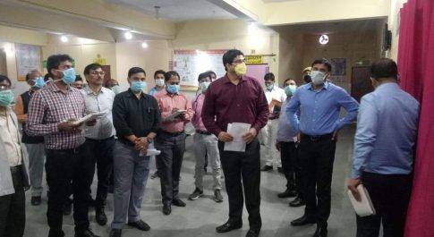 बहराइच। डीएम व सीडीओ ने किया कोरोना आइसोलेशन वार्डों का निरीक्षण