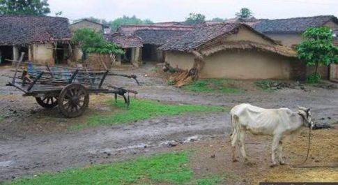बहराइच।  ग्रामीण इलाकों में लाक डाउन की बढी तारीख से लोगों में बढी  बेचैनी