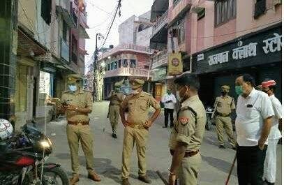 महराजगंज। करोना 2.0 में पुलिस हाई अलर्ट का दिखा असर