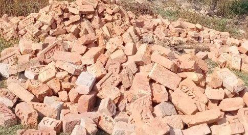 उत्तर प्रदेश बहराइच गाँव में नाली निर्माण कार्य में हो रहा है घोटाला