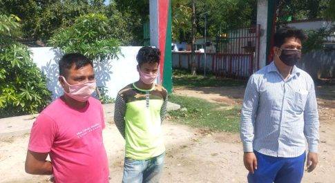 महँगा किराया देकर रुपईडीहा पहुंचे दस नेपाली युवक