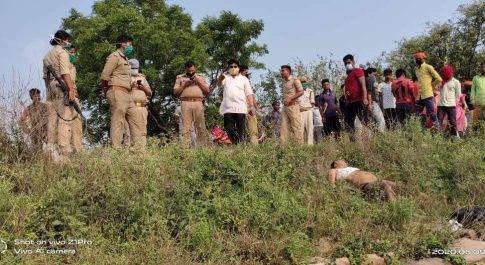 गोरखपुर। नौसड एकला बाघागाडा बाई पास बंधे पर युवक का शव मिला*