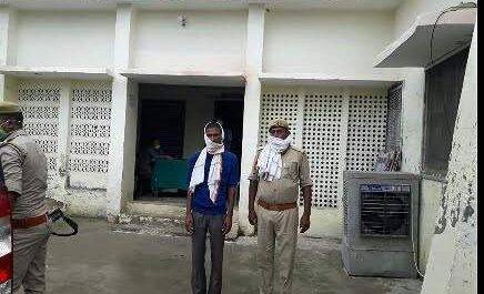 महराजगंज। गुमशुदा ब्यक्ति को बृजमनगंज पुलिस ने तलाश कर परिजनों को सौंपा