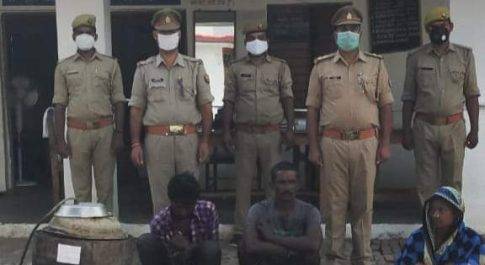 130 लीटर अवैध शराब तथा शराब बनाने वाले उपकरण के साथ तीन गिरफ्तार, 1000 लीटर लहन किया गया नष्ट