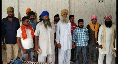 कंबाइन s.m.s. को लगाने हेतु किसानो में काफी आक्रोशित हैं