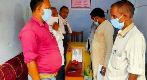 बहराइच गांधी जयंती के अवसर पर वरक्तदान कर मनाया गया गांधी जयंती विद्यालयों में फहराया गया झंडा