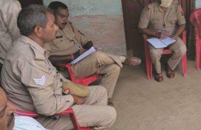 शाहजहांपुर देवर-भाभी की मौत की जानकारी लेने गांव पहुंची