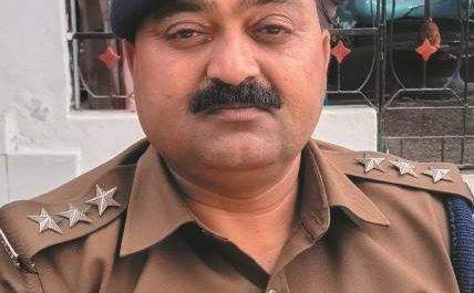 जनपद शाहजहांपुर कागजी जांच से सुलग रहा मनमानी बारूद
