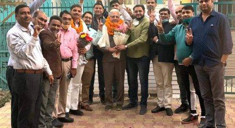 राष्ट्रीय त्यागी युवा संघ”ने गाजियाबाद बार एसोसिएशन के अध्यक्ष व सचिव का किया अभिनंदन