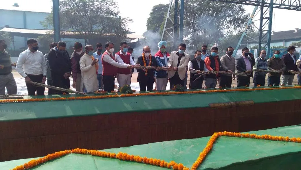 पारले चीनी मिल के पिराई सत्र 2020-21का उद्घाटन