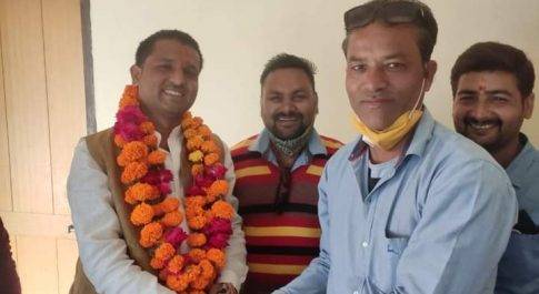 छतरपुर:- मंडल सटई पुष्पेंद्र सिंह कुटिया का जोरदार हुआ स्वागत 