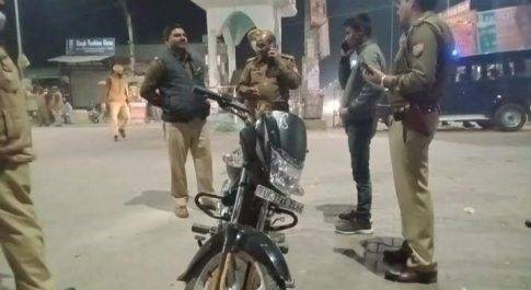 शाहजहांपुर थानाध्यक्ष जयशंकर सिंह ने चलाया सघन वाहन चेकिंग अभियान