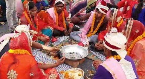 महाराजगंज। महाराजगंज में मुख्यमंत्री सामूहिक विवाह योजना के तहत 65 जोड़ों की आज हुई शादी तैयारियां पूरी