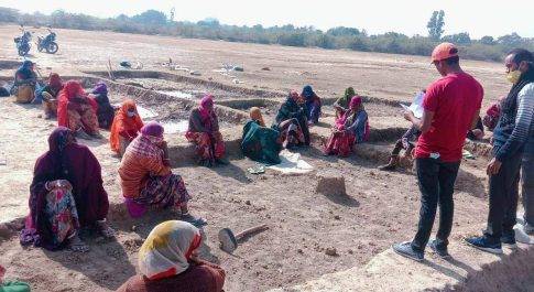 नरेगा कामो का सामाजिक अंकेक्षण किया