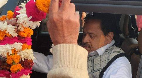 बाबागंज पहुंचे सूबे के पूर्व कैबिनेट मंत्री नसीमुद्दीन सिद्दीकी का कांग्रेसी कार्यकर्ताओं ने किया भव्य स्वागत