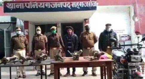 महाराजगंज। पनियरा पुलिस ने 24 घंटे के अंदर हैंडपंप चोर को डिगुरी मोड़ से किया गिरफ्तार