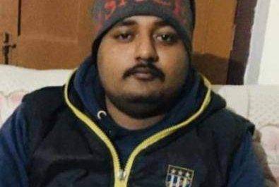 शिशु को जन्म देकर जिसने यूँ कूड़े में फेंक दिया