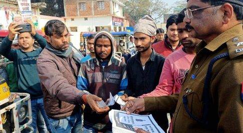 राष्ट्रीय सड़क सुरक्षा माह 2021 पर यातायात के निमयों के बारे मे किया गया जागरूक