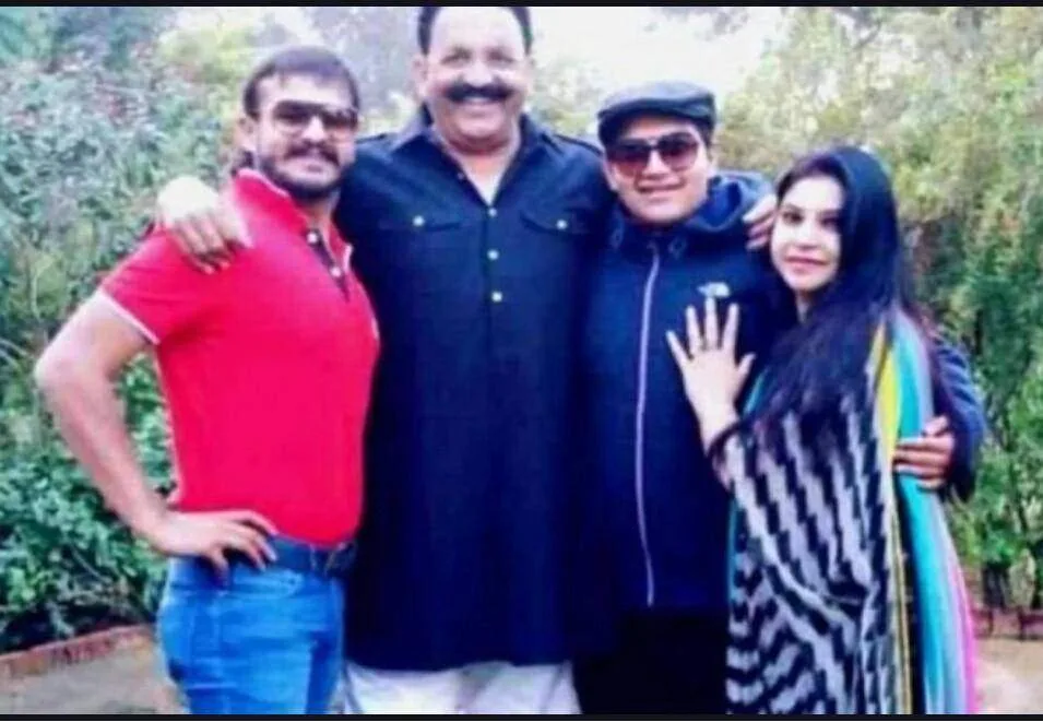 मुख़्तार पर यूपी सरकार का शिकंजा, पत्नी-बेटों समेत बाहुबली विधायक का पासपोर्ट जब्त