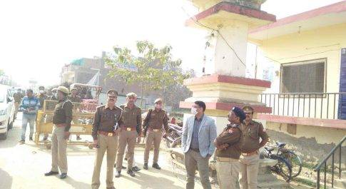 महराजगंज। जिलाधिकारी व पुलिस अधीक्षक महराजगंज द्वारा इण्डो-नेपाल बार्डर क्षेत्र का किया निरीक्षण