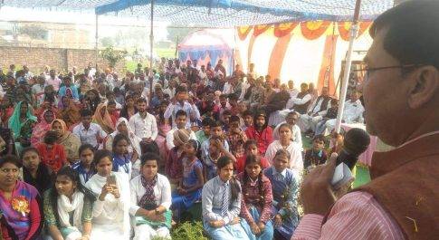 प्रेम दिवस को माता पिता पूजन दिवस के रूप में मनाया