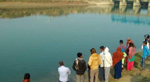 सरयू नहर मे कूदा विक्षिप्त युवक का 4 दिन बाद नहर मे तैरती हुई लाश मिली