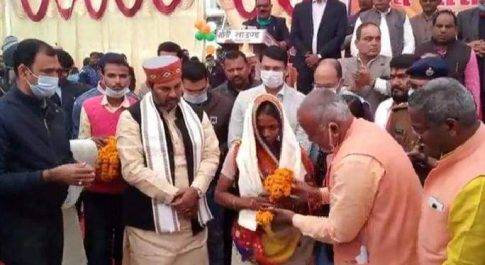 महराजगंज। महराजगंज के बिशनपुर गबडुआ गांव में मना चौरी चौरा शताब्दी महोत्सव