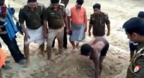 महराजगंज। बरगदवा हरैया गांव में पुलिस को बिना बताए दफन किए गए एक युवती के शव को पुलिस ने निकालकर पोस्टमार्टम के लिए भेजा