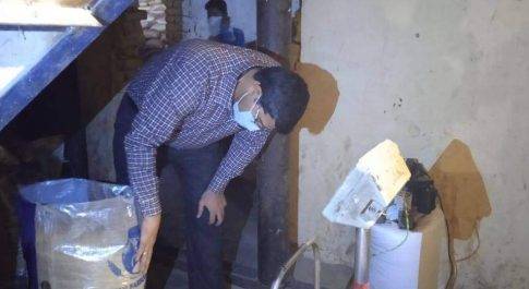 भिनगा रोड स्थित श्री रामेश्वरलाल फूड प्राईवेट लिमिटेड इकाई का डी.एम. ने किया निरीक्षण