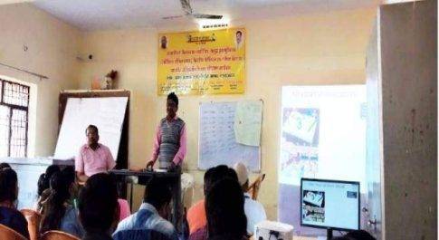 बेसिक शिक्षा में गुणवत्ता सुधार के लिए प्रेरणा एप का प्रशिक्षण