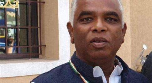महराजगंज। शरद सिंह उर्फ बबलू बनाए गए कांग्रेस पार्टी के नए जिलाध्यक्ष