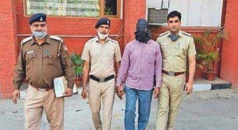 महाराजगंज। केदार हत्याकांड का खुलासा महिला से अवैध संबंधों के कारण प्रेमी ने किया मर्डर, चंडीगढ़ पुलिस ने यूपी से दबोचा कातिल
