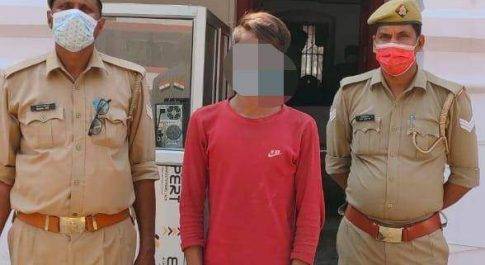महराजगंज। थाना पुरन्दरपुर पुलिस ने 1 किलो 54 ग्राम गांजा के साथ 01 नफर किया अभियुक्त गिरफ्तार