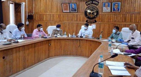 संभावित बाढ़ के दौरान राहत व बचाव कार्यो के संचालन के लिए प्रभावी कार्ययोजना तैयार करने के निर्देश