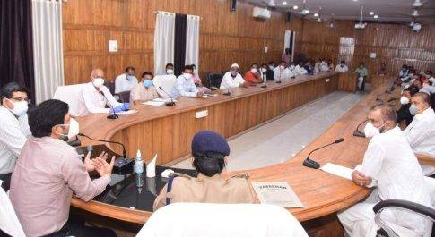 लक्षित वर्ग के वैक्सीनेशन में सहयोग प्रदान करें सभासद: नोडल अधिकारी
