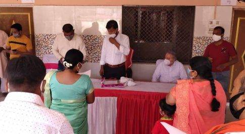 नव निर्वाचित ग्राम प्रधान और ग्राम पंचायत सदस्यों का शपथ ग्रहण मंगलवार को पंचायत भवन में संपन्न हुआ