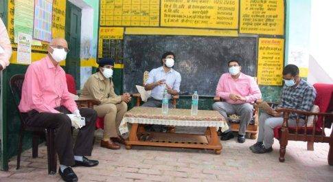 निगरानी समिति के सदस्यों से रू-ब-रू हुए नोडल अधिकारी